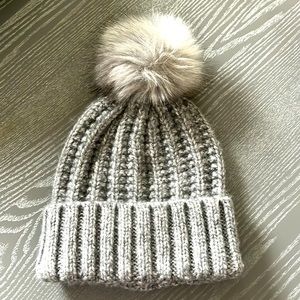 American Eagle Pom beanie
